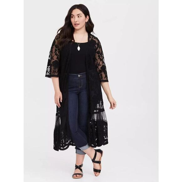 Torrid Women's Black Floral Embroidered Mesh Lace Scallop Edge Kimono Size 2